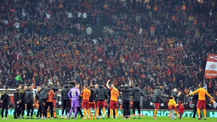 Galatasaray’dan bir ilk! Peş peşe üç maçtan galip ayrıldı