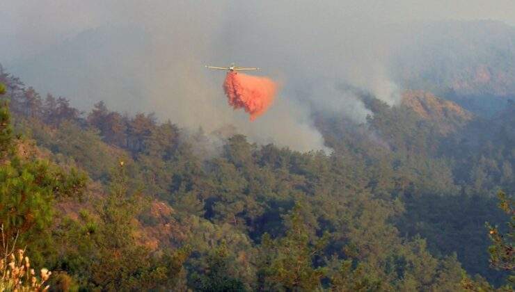 Marmaris’te orman yangını: Havadan müdahale yeniden başladı