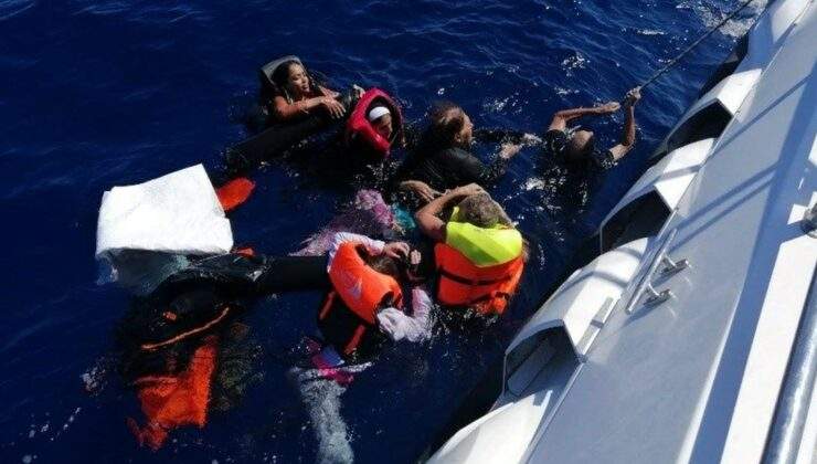 Ege’de göçmen faciası: Yunanistan’ın geri ittiği İki bebek, üç çocuk ve bir kadın hayatını kaybetti